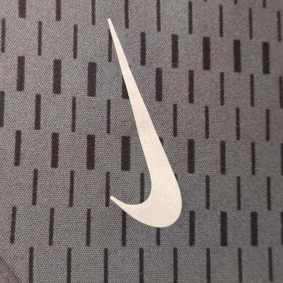 Nike Dri Fit Women's Tank Top Dark Gray Size XXL Like New - Picture 3 of 11